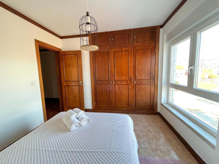 Esplanada-zona Central-perto Praias-estacionamento Gratuito Apartment Setubal